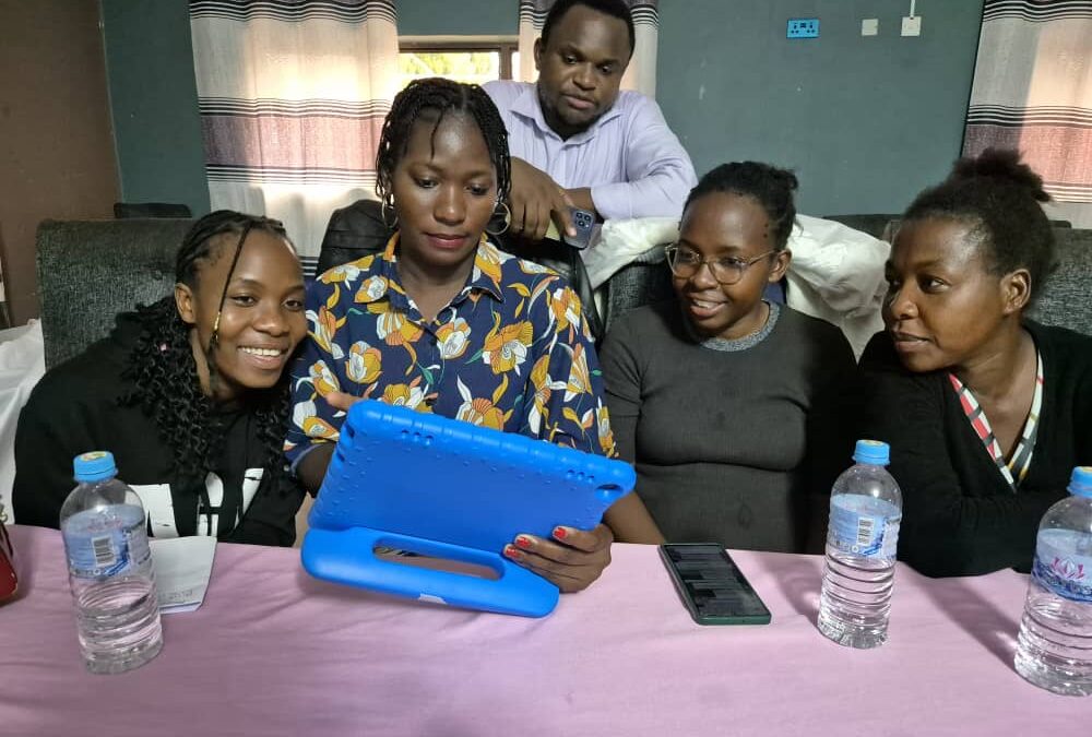 Enabling Change – Training Community Workers on the Innovative RehApp